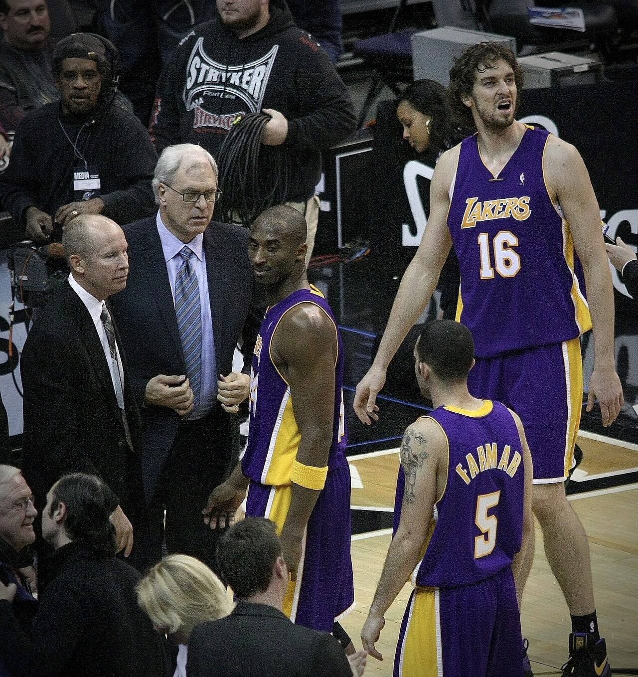 Editorial tile: Phil Jackson: 11 NBA championships, two franchises, three superstars