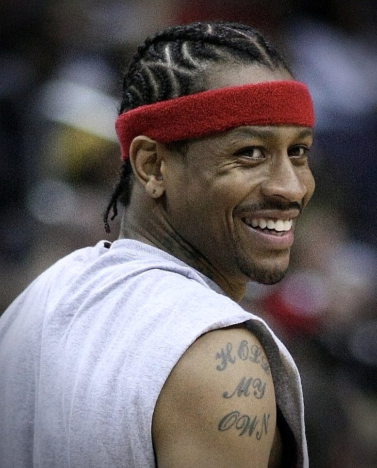 Allen Iverson driving the lane for the Philadelphia 76ers