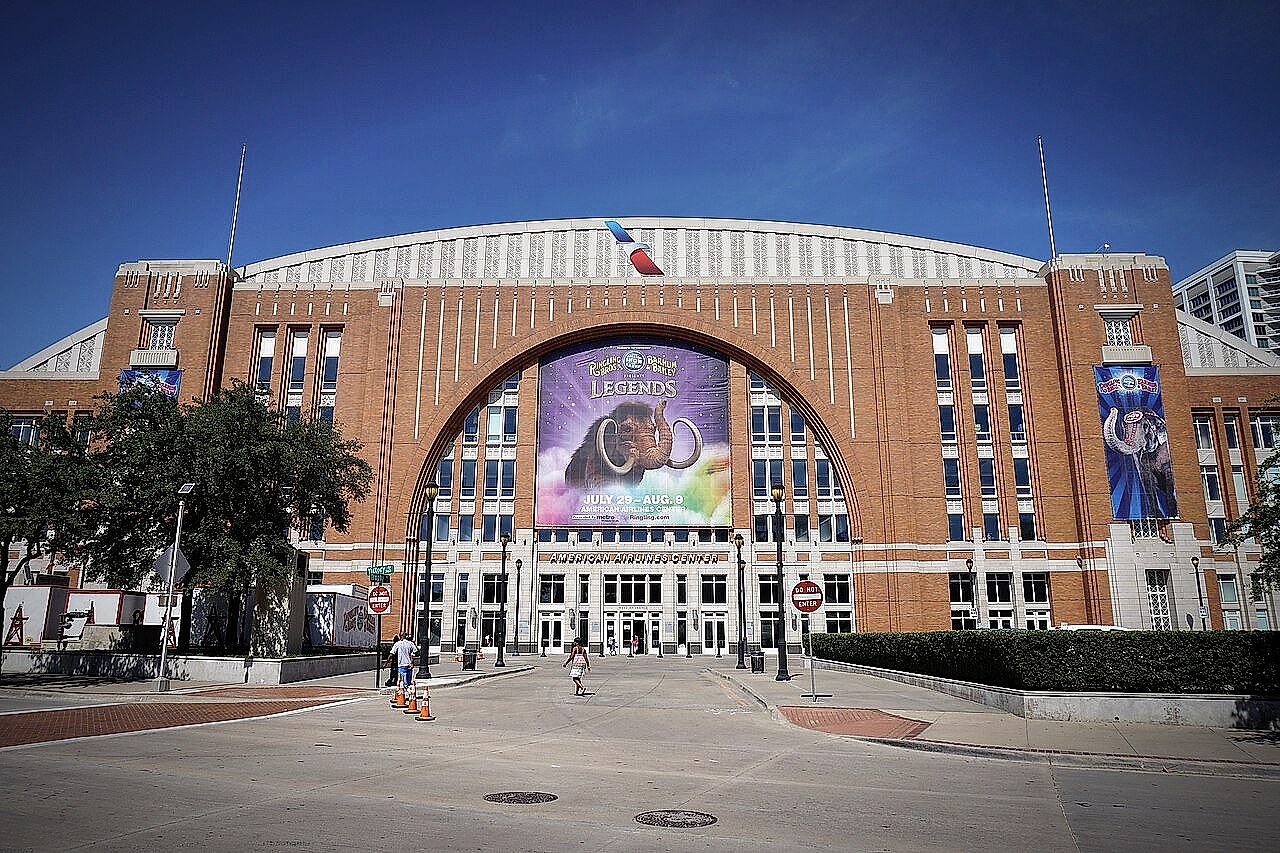 Editorial tile: Dallas Mavericks